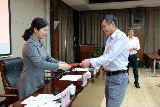 “蹄疾步稳谋新篇 踔厉奋发启新程” ——项王故里景区召开2022年度党建党风廉政建设 意识形态工作会议(图2) “蹄疾步稳谋新篇 踔厉奋发启新程” ——项王故里景区召开2022年度党建党风廉政建设 意识形态工作会议(图2)