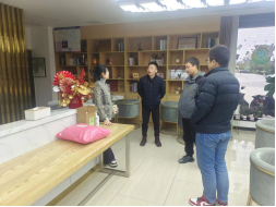 项王故里景区“主动上门”,与租户近距离交流提供服务(图1) 项王故里景区“主动上门”,与租户近距离交流提供服务(图1)