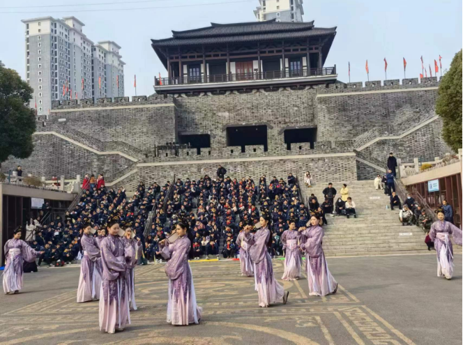 项王故里景区迎来今年首波研学旅行团(图2) 项王故里景区迎来今年首波研学旅行团(图2)