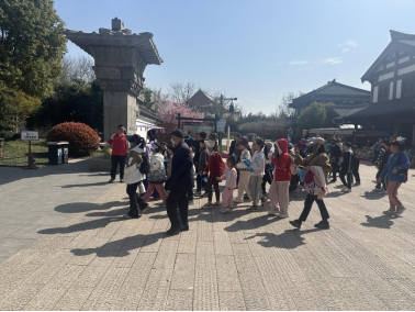 “‘项’我看齐·‘羽’你同行”——项王故里景区公司党支部党员先锋在行动(图3) “‘项’我看齐·‘羽’你同行”——项王故里景区公司党支部党员先锋在行动(图3)