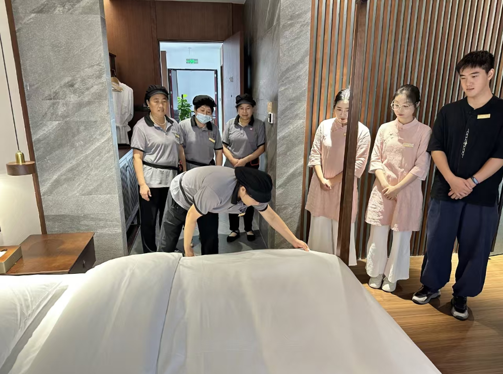 夯实基础 蓄力前行!——酒店管理部开展服务技能培训(图2) 夯实基础 蓄力前行!——酒店管理部开展服务技能培训(图2)