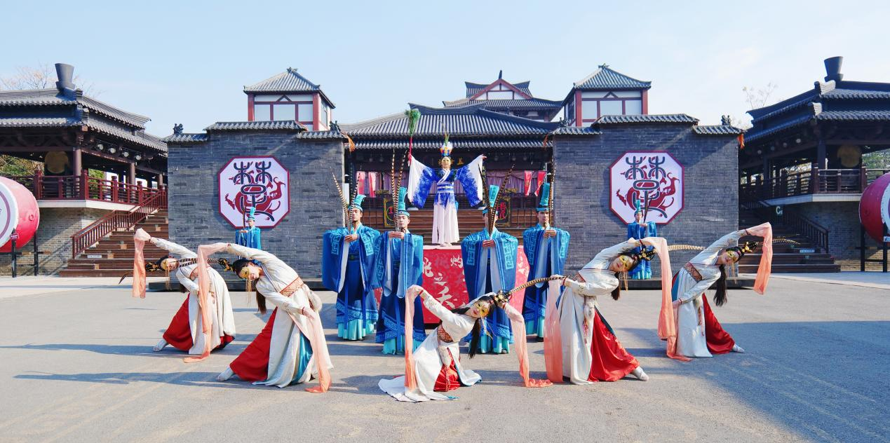 景区演出(图4) 景区演出(图4)